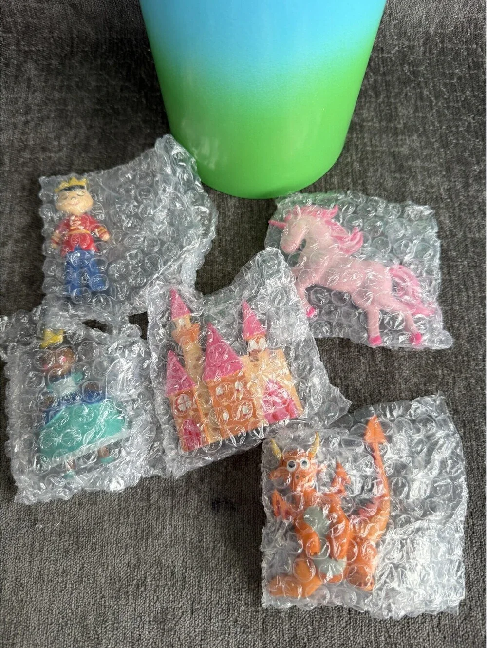 Scentsy Kids Once Upon A Time Warmer Magnetic Figures NIB